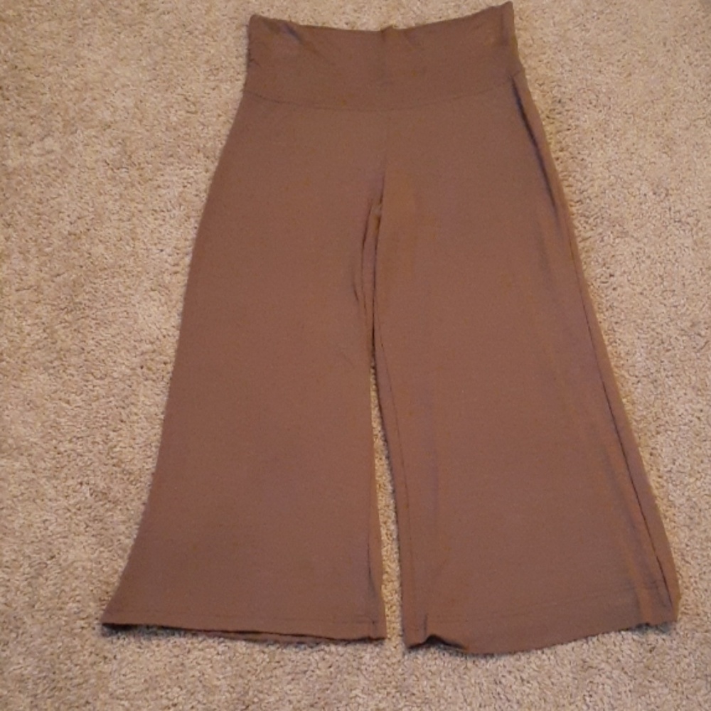 Old Navy Brown Bottom